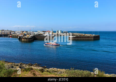 Western Isles MV retourne au port de Mallaig, Ecosse Banque D'Images