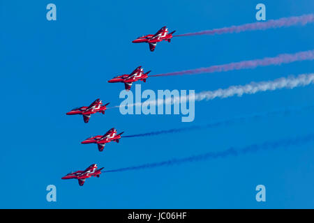 Kaivopuisto Air Show 2017 à Helsinki, Finlande. Des flèches rouges Banque D'Images