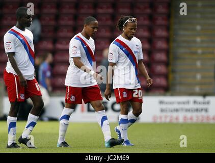 Abattu EDGAR DAVIDS SCUNTHORPE UNITED V PA DE CRISTAL PARC GLANFORD SCUNTHORPE ANGLETERRE 28 Août 2010 Banque D'Images