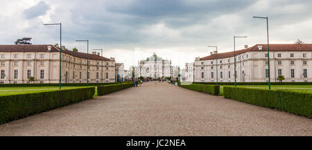 Stupinigi, Italie. Détail de la Palazzina di Stupinigi extérieur, résidence royale depuis 1946. Banque D'Images