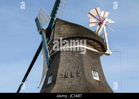 Mer du Nord, l'île de Norderney, Frise orientale, l'Allemagne, l'ancien moulin à vent, Banque D'Images