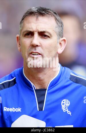 OWEN COYLE BOLTON WANDERERS FC MANAGER BOLTON WANDERERS FC MANAGER VILLA PARK BIRMINGHAM ENGLAND 18 Septembre 2010 Banque D'Images