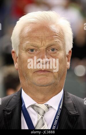 HANS BACKE NEW YORK RED BULLS HEAD COACH CARSON LOS ANGELES CALIFORNIA USA 24 Septembre 2010 Banque D'Images