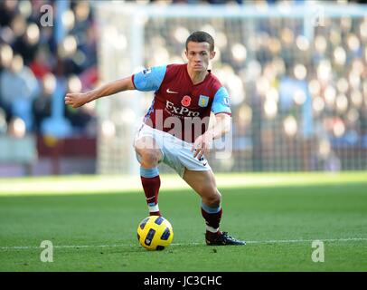 JONATHAN HOGG FC ASTON VILLA ASTON VILLA FC VILLA PARK BIRMINGHAM ENGLAND 13 Novembre 2010 Banque D'Images