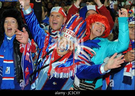 FANS FRANÇAIS Angleterre/France, le stade de Wembley Londres Angleterre 17 Novembre 2010 Banque D'Images