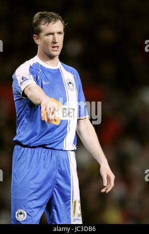 STEVEN CALDWELL Wigan Athletic FC OLD TRAFFORD MANCHESTER EN ANGLETERRE 20 Novembre 2010 Banque D'Images