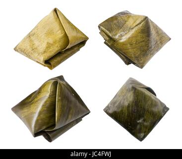 Illustration d'un assortiment de pâte farcis Desserts Pyramide pour rendre hommage à Dieu dans le Nouvel An chinois isolé sur fond blanc. Banque D'Images