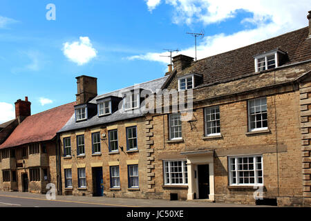 Street View de Higham Ferrers ville, Northamptonshire, England, UK Banque D'Images