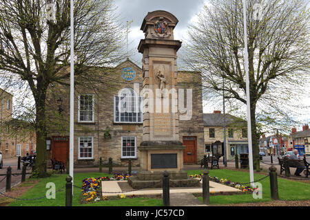 Street View de Higham Ferrers ville, Northamptonshire, England, UK Banque D'Images