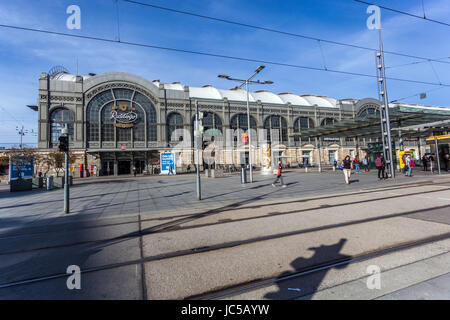 Dresden Hauptbahnhof, la gare centrale, à Dresde, Saxe, Allemagne Banque D'Images