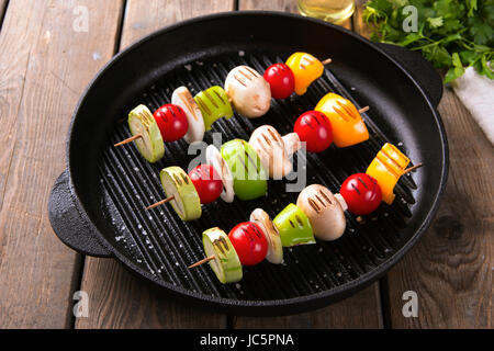 Fried Chicken wings grill le grill pan Banque D'Images