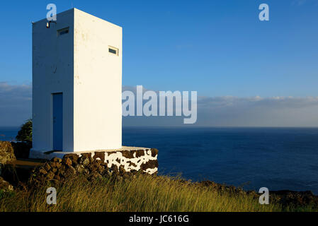 Whale lookout, Lajes e Pico, Pico, Açores, Portugal / il Walausguck Ponta Queimada, Lajes do Pico,, Azoren, Portugal / Ponta da Queimada Banque D'Images