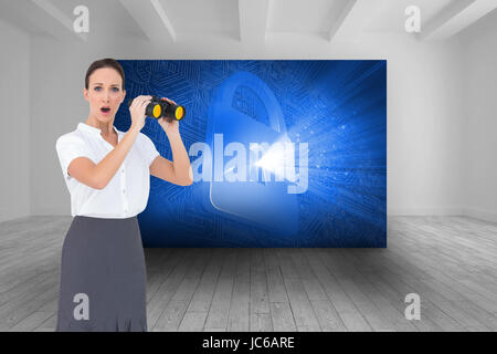 Composite image businesswoman holding binoculars tout en se posant Banque D'Images