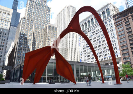 CHICAGO - 29 MAI : Flamingo, dans le gouvernement fédéral Plaza à Chicago, est montré ici le 29 mai 2016. Le stabile a été construite par le sculpteur américain Alexander Banque D'Images