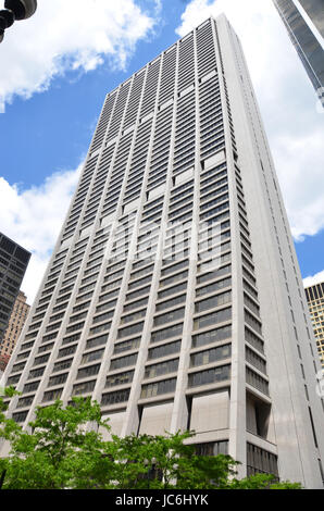 CHICAGO - 29 mai : la Chase Tower à Chicago est montré ici le 29 mai 2016. Il est connu pour sa forme incurvée distinctive, et a été ouvert en 1969. Banque D'Images