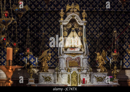 La France, l'Allier (43), Le Puy-en-Velay, cathédrale Notre-Dame du Puy, classé au pratrimoine mondial de l'UNESCO pour le chemin de Saint Jacques de Banque D'Images