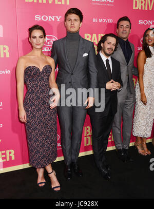 Los Angeles, USA. 14 Juin, 2017. Pilote bébé cast - Edgar Wright, Ansel Elgort, Lily James, Jon Hamm, Eiza Gonzalez lors de la première de Sony Pictures' 'Baby Driver' à l'hôtel Ace le 14 juin 2017 à Los Angeles, CA : Crédit Tsuni/USA/Alamy Live News Banque D'Images