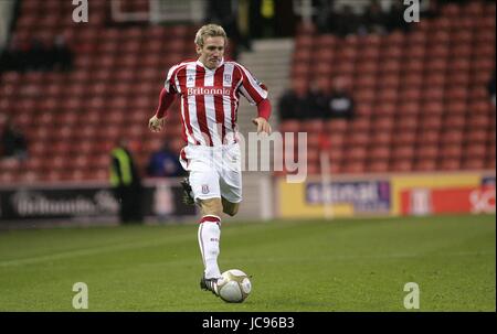 LIAM LAWRENCE Stoke City FC STADE BRITANNIA STOKE ANGLETERRE 02 Janvier 2010 Banque D'Images