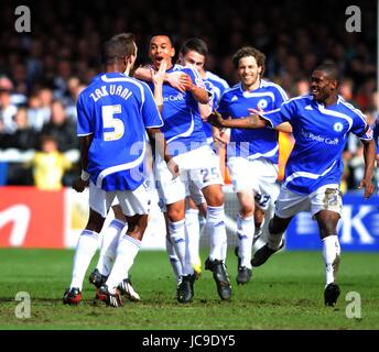 DOMINIC GREEN CÉLÈBRE PETERBOROUGH V NEWCASTLE UNITE LONDON ROAD PETERBOROUGH EN ANGLETERRE 03 Avril 2010 Banque D'Images