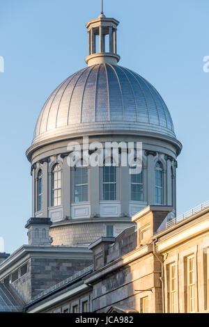 Montréal, Canada - 13 juin 2017 : Marché Bonsecours dans le Vieux Port de Montréal Banque D'Images