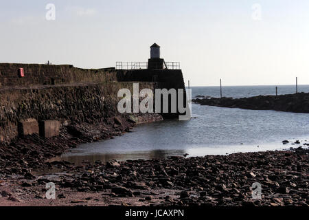 Phare du port, Pittenweem, Ecosse, Royaume-Uni Banque D'Images