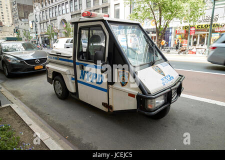 La patrouille de la police de nypd rendez-4 interceptor véhicule à trois roues New York USA Banque D'Images