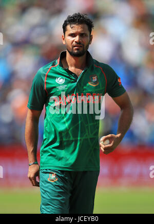 Le Bangladesh a Mashrafe Mortaza au cours de l'ICC Champions trophy, demi-finale match à Edgbaston, Birmingham. Banque D'Images