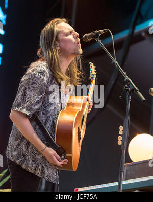 10 juin 2017 - Manchester, New York, États-Unis - MATT GERVAIS de la tête et le Cœur au cours de Bonnaroo Music and Arts Festival at Great Stage Park à Manchester, New Hampshire (crédit Image : © Daniel DeSlover via Zuma sur le fil) Banque D'Images