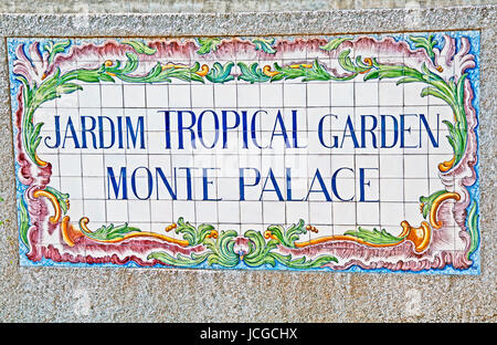 Bei Monte Funchal, Jardim Jardin Tropical Monte Palace, signe de carreaux de céramique, Madeira, Portugal Banque D'Images