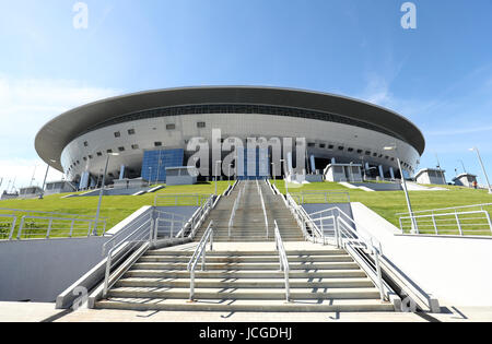 Une vue générale de la Krestovsky, stade à Zenit Saint-Pétersbourg. ASSOCIATION DE PRESSE Photo. Photo date : Jeudi 15 juin 2017. Crédit photo doit se lire : Adam Davy/PA Wire. Restrictions : Editorial uniquement. Pas d'utilisation commerciale. Utilisez uniquement de l'image fixe. Pas d'images en mouvement. Pas de superposition ou l'enlèvement de parrain/ad logos. La pleine conformité avec la FIFA Termes et Conditions d'accréditation. Appelez le  +44 (0)1158 447447 pour de plus amples informations. Banque D'Images