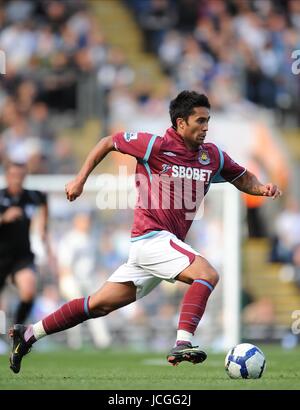 LUIS JIMENEZ West Ham United V BLACKBURN WEST HAM EWOOD PARK, BLACKBURN, Angleterre 29 août 2009 DIZ100375 LACKBURN V WEST HAM ATTENTION ! Cette photo ne peut être utilisée que pour les journaux et/ou à des fins d'édition de magazines. Ne peut être utilisé pour les publications impliquant 1 joueur, 1 ou 1 Concours Club sans autorisation écrite de Football DataCo Ltd. Pour toute question, veuillez communiquer avec le Football DataCo Ltd au  +44 (0) 207 864 9121 Banque D'Images