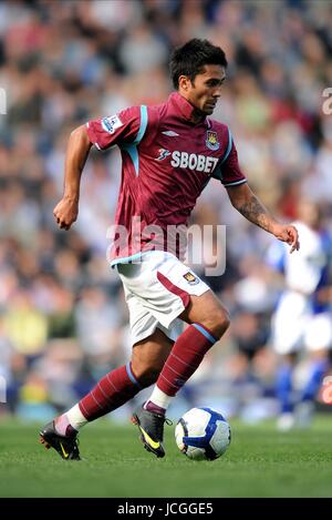 LUIS JIMENEZ West Ham United FC BLACKBURN V WEST HAM EWOOD PARK, BLACKBURN, Angleterre 29 août 2009 DIZ100648 ATTENTION ! Cette photo ne peut être utilisée que pour les journaux et/ou à des fins d'édition de magazines. Ne peut être utilisé pour l'utilisation en ligne/Internet, ni pour les publications impliquant 1 joueur, 1 ou 1 Concours Club, sans l'autorisation écrite de Football DataCo Ltd. Pour toute question, veuillez communiquer avec le Football DataCo Ltd au  +44 (0) 207 864 9121 Banque D'Images