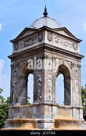 Fontaine des Innocents, Paris 1er, France Banque D'Images