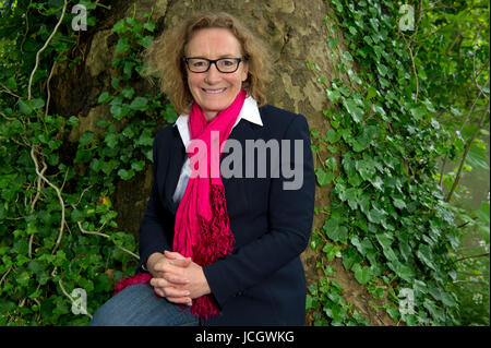 Juliet Davenport, directeur général d'une bonne énergie, un fournisseur d'énergie verte à Chippenham, Wiltshire, Royaume-Uni. Banque D'Images