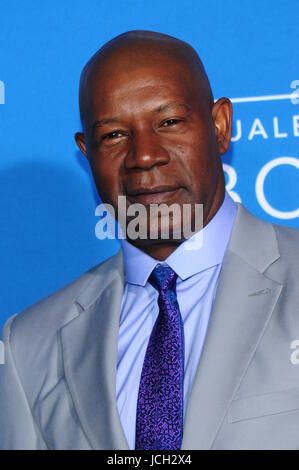 Dennis Haysbert participant à l'événement initial 2017 NBCUniversal au Rockefeller Center à New York City, New York. En vedette : Dennis Haysbert Où : New York City, New York, United States Quand : 15 mai 2017 Crédit : Dan Jackman/WENN.com Banque D'Images