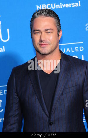 Taylor Kinney participant à l'événement initial 2017 NBCUniversal au Rockefeller Center à New York City, New York. Avec : Taylor Kinney Où : New York City, New York, United States Quand : 15 mai 2017 Crédit : Dan Jackman/WENN.com Banque D'Images