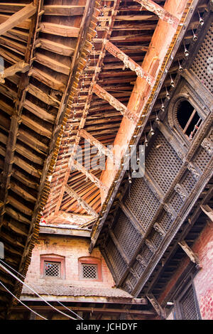 Détails sur le Palais ornementé à Patan Durbar Square, Katmandou, Népal Banque D'Images