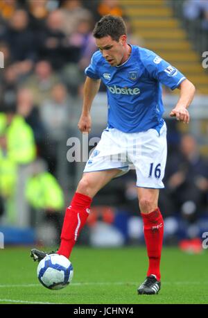 STEPHEN ÉGLEFIN PORTSMOUTH FC HULL CITY V PORTSMOUTH KC Stadium, Hull, Angleterre 24 octobre 2009 GAA1948 ATTENTION ! Cette photo ne peut être utilisée que pour les journaux et/ou à des fins d'édition de magazines. Ne peut être utilisé pour l'utilisation en ligne/Internet, ni pour les publications impliquant 1 joueur, 1 ou 1 Concours Club, sans l'autorisation écrite de Football DataCo Ltd. Pour toute question, veuillez communiquer avec le Football DataCo Ltd au  +44 (0) 207 864 9121 Banque D'Images