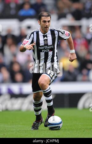 ZURAB KHIZANISHVILI Newcastle Newcastle United FC V DONCASTER ROVERS ST JAMES PARK, Newcastle, Angleterre 24 octobre 2009 GAA2351 ATTENTION ! Cette photo ne peut être utilisée que pour les journaux et/ou à des fins d'édition de magazines. Ne peut être utilisé pour l'utilisation en ligne/Internet, ni pour les publications impliquant 1 joueur, 1 ou 1 Concours Club, sans l'autorisation écrite de Football DataCo Ltd. Pour toute question, veuillez communiquer avec le Football DataCo Ltd au  +44 (0) 207 864 9121 Banque D'Images