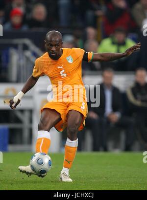 DIDIER ZOKORA CÔTE D'IVOIRE ALLEMAGNE / CÔTE D'IVOIRE Veltins Arena, Gelsenkirchen, Allemagne 18 novembre 2009 GAB4692 ATTENTION ! Cette photo ne peut être utilisée que pour les journaux et/ou à des fins d'édition de magazines. Ne peut être utilisé pour l'utilisation en ligne/Internet, ni pour les publications impliquant 1 joueur, 1 ou 1 Concours Club, sans l'autorisation écrite de Football DataCo Ltd. Pour toute question, veuillez communiquer avec le Football DataCo Ltd au  +44 (0) 207 864 9121 Banque D'Images