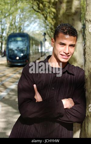 MAROUANE CHAMAKH BORDEAUX (Royaume-Uni uniquement) Marouane Chamakh, ARSENAL CIBLE (UK), PARIS , FRANCE 01 décembre 2009 GAB5430 ont été "ARSENAL DIT D'OUBLIER AU SUJET DE LA SIGNATURE DE L'attaquant Marouane Chamakh BORDEAUX EN JANVIER. Les GUNNERS SONT SUR LE MARCHÉ POUR UN FRONTMAN APRÈS ROBIN VAN PERSIE A ÉTÉ EXCLU POUR CINQ MOIS AVEC DES LIGAMENTS DE LA CHEVILLE.ACE MAROCAIN CHAMAKH, QUI EST HORS CONTRAT AU COURS DE L'été, ÉTAIT LIÉE À UN DÉMÉNAGEMENT À L'UNIS AU COURS DE L'ÉTÉ.MAIS CHAMPIONS DE FRANCE BORDEAUX insistent pour dire qu'ils ne sont pas prêts à laisser à l'âge de 23 ans, LAISSER À mi-chemin dans leur marché national et européen Banque D'Images