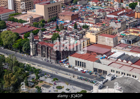 Vue aérienne de la ville de Mexico et paroisse de la Santa Veracruz (église de la Santa Veracruz) - Mexico City, Mexique Banque D'Images