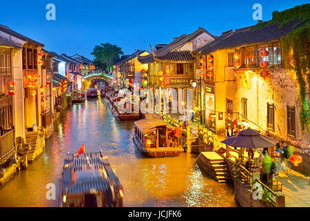 Shantang Canal à soir, Suzhou, Chine Banque D'Images