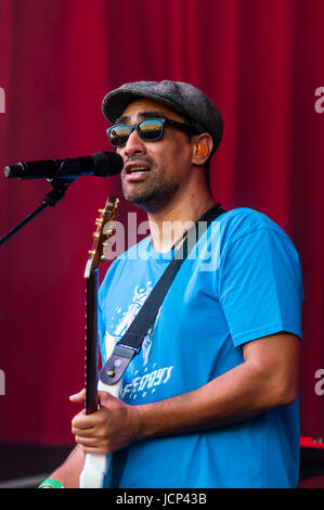 Barcelone, ​​Spain. 16 Juin, 2017. Sónar 2017. Le Sónar de jour. SonarVillage. Fat Freddy's Drop / NZ. Fat Freddy's Drop, probablement le plus populaire groupe jamais réalisé en Nouvelle-Zélande. Credit : Cisco Pelay / Alamy Live News Banque D'Images