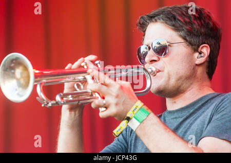 Barcelone, ​​Spain. 16 Juin, 2017. Sónar 2017. Le Sónar de jour. SonarVillage. Fat Freddy's Drop / NZ. Fat Freddy's Drop, probablement le plus populaire groupe jamais réalisé en Nouvelle-Zélande. Credit : Cisco Pelay / Alamy Live News Banque D'Images