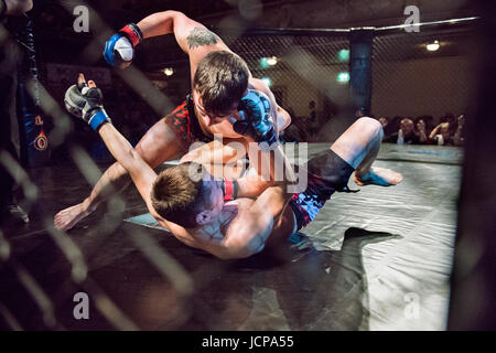 Combat MMA Banque D'Images