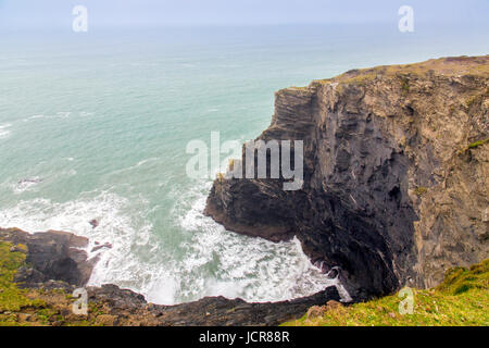 Kynance Cove, sur la côte de Cornouailles du nord près de Godrevy Point - pas le plus connu un sur la péninsule de Lizard. Banque D'Images