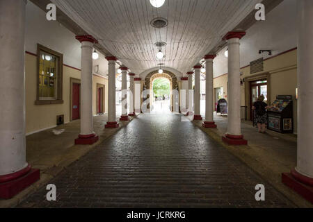 Derby, Angleterre, 14e, juin, 2001. Vue générale de l'entrée de la Guildhall, arrêt Place du marché, dans le quartier culturel du centre-ville de Derby Banque D'Images