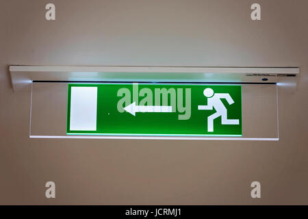 Allume feu exit sign Banque D'Images