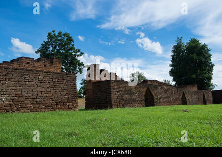 Le parc historique de la forteresse de thung setthi en nakhon chum Surat Thani, Thaïlande (une partie de l'unesco world heritage site ville historique de Sukhothaï et Banque D'Images